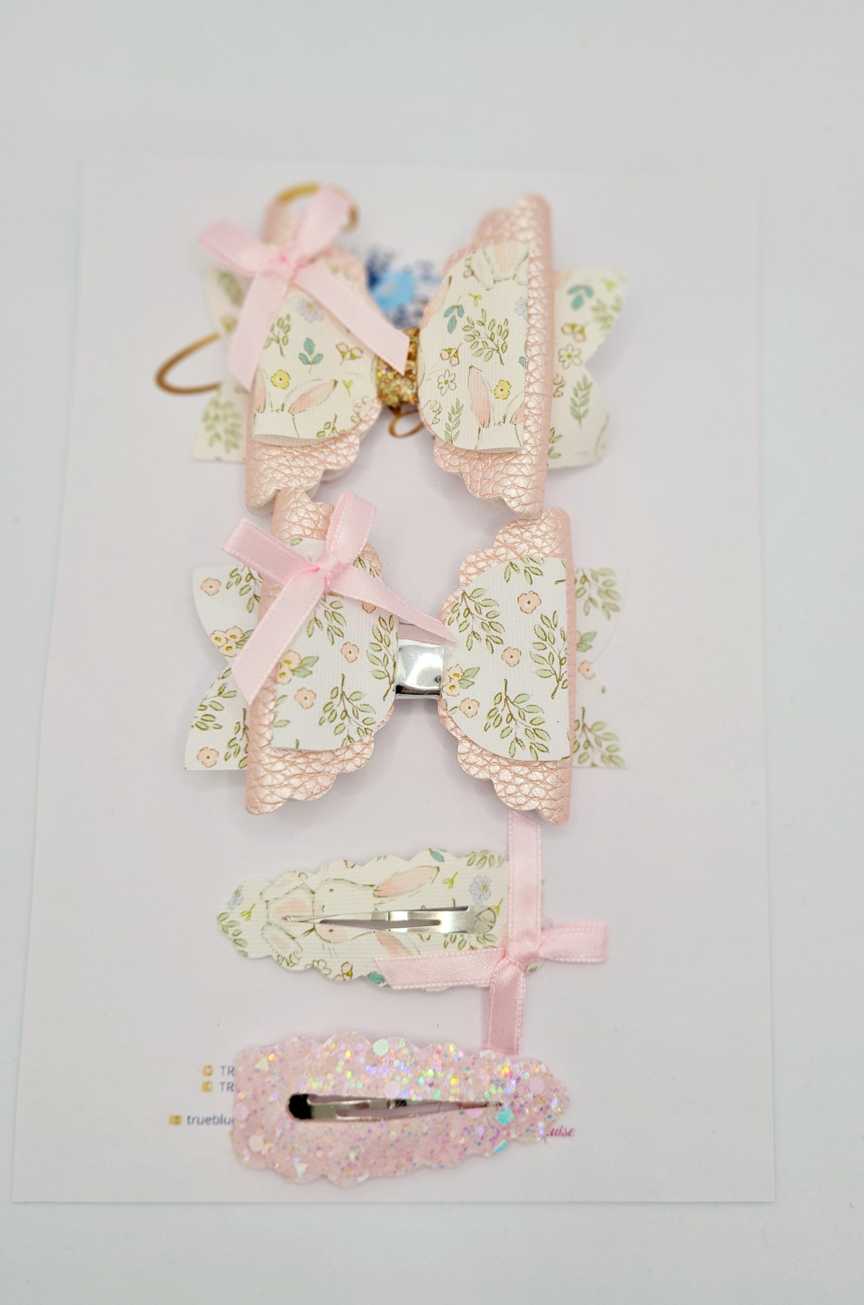 Spring bunny 3.5-inch bow & clip set