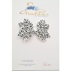 White leopard print 3.5 inch bow