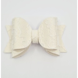 Ivory lace 3.5 inch bow